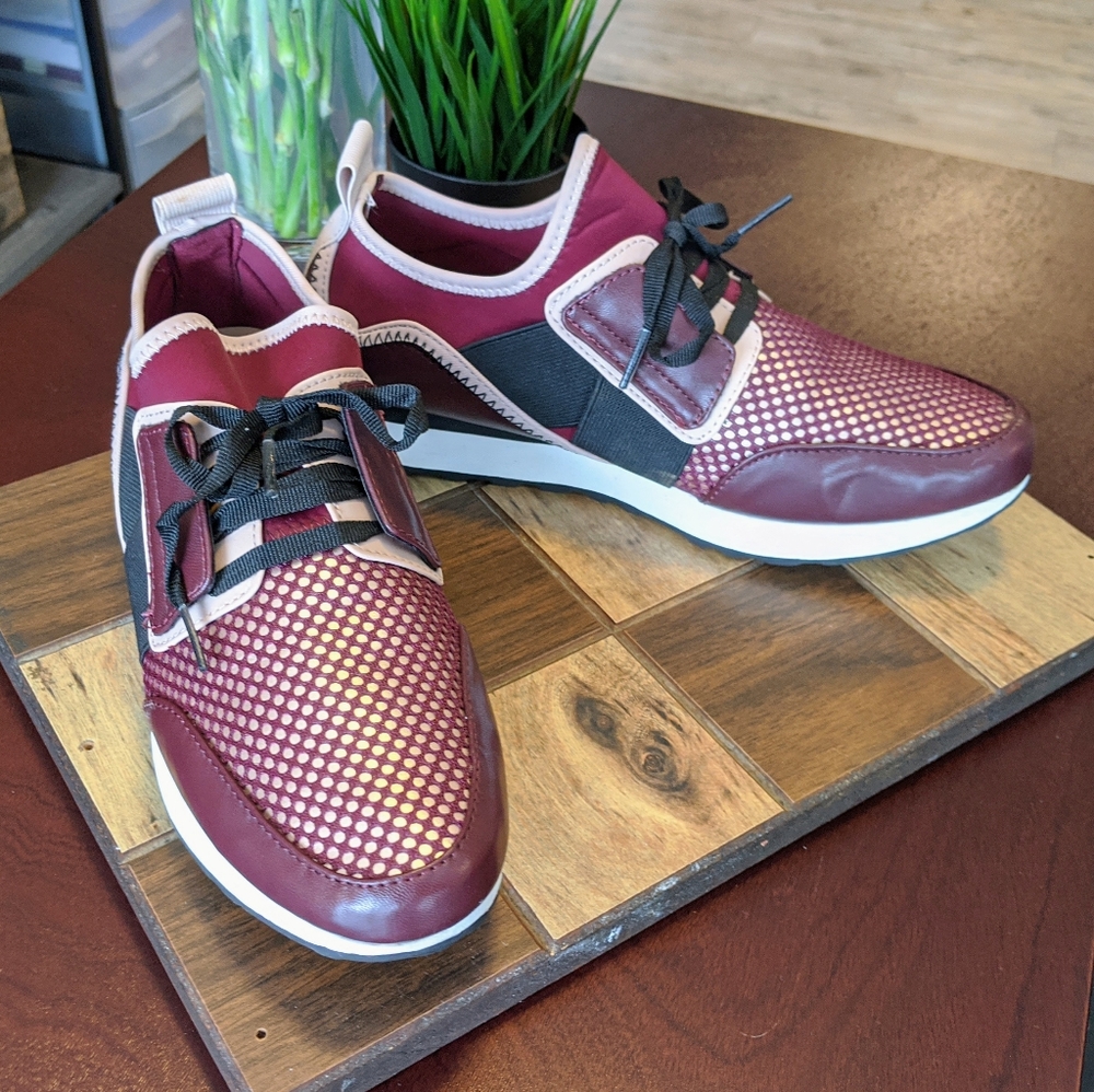 Women's Sneakers